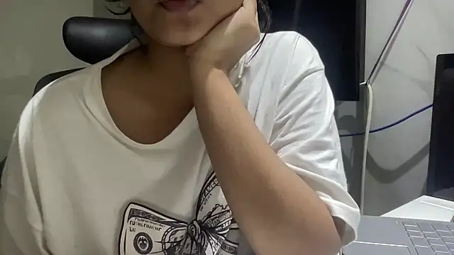 Snapshot of Indian_Diya08 chatting on December 9, 6:03 pm Indian Diya08 online show from December 9, 6:03 pm