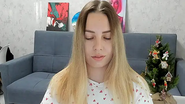 Mia shy1 online show from December 5, 10:23 am