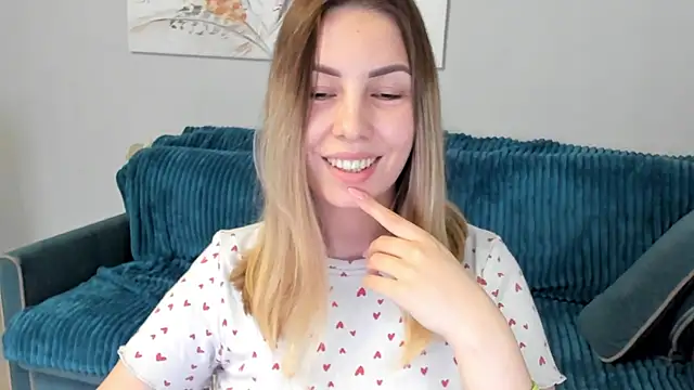 Mia shy1 online show from February 18, 11:44 am