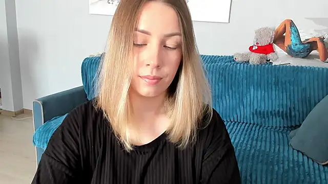 Mia shy1 online show from March 11, 7:15 am