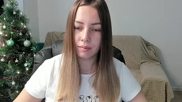 Snapshot of Mia_shy1 chatting on December 16, 6:51 am Mia shy1 online show from December 16, 6:51 am