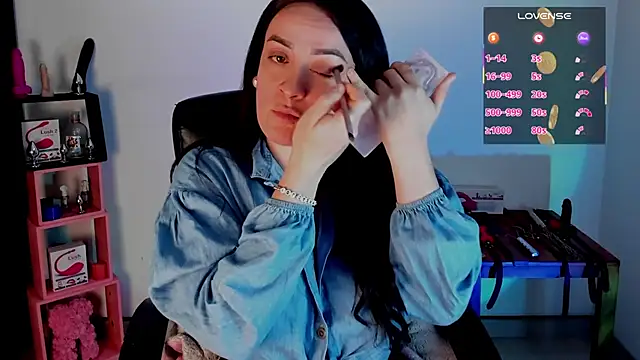 sara goodgirl13 online show from September 18, 5:37 pm