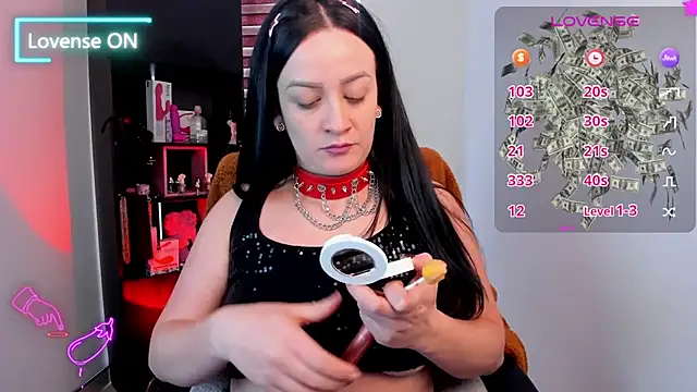 sara goodgirl13 online show from March 12, 5:19 pm