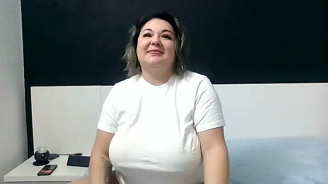 Snapshot of MikyVesela chatting on January 22, 4:55 pm MikyVesela online show from January 22, 4:55 pm