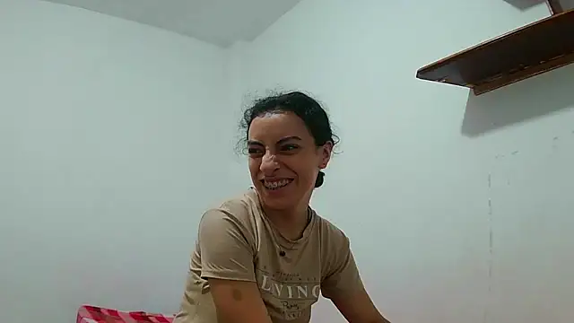 Snapshot of stephybrowm7 chatting on March 19, 5:39 pm stephybrowm7 online show from March 19, 5:39 pm