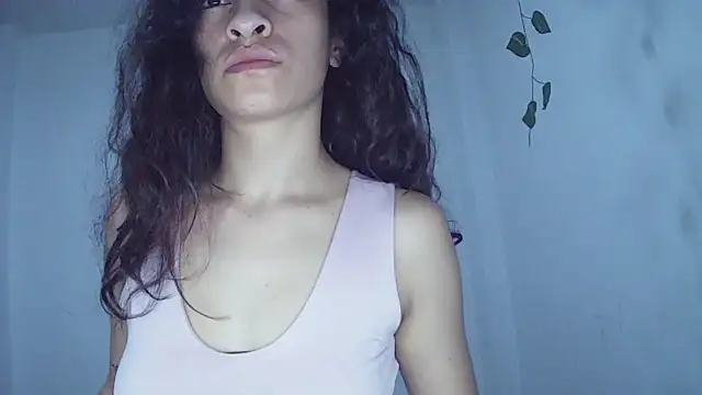 Snapshot of stephybrowm7 chatting on October 3, 10:12 am stephybrowm7 online show from October 3, 10:12 am