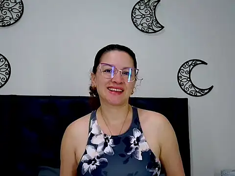 Snapshot of ArtesanaMK chatting on September 26, 11:25 am ArtesanaMK online show from September 26, 11:25 am