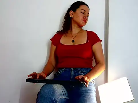 Snapshot of ArtesanaMK chatting on October 2, 5:31 pm ArtesanaMK online show from October 2, 5:31 pm