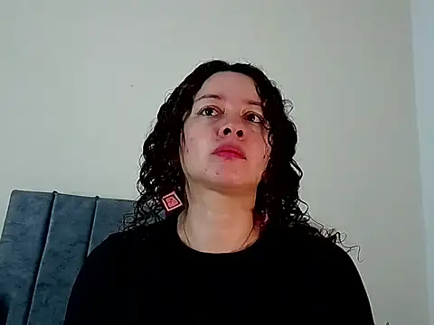 Snapshot of ArtesanaMK chatting on October 12, 11:20 am ArtesanaMK online show from October 12, 11:20 am