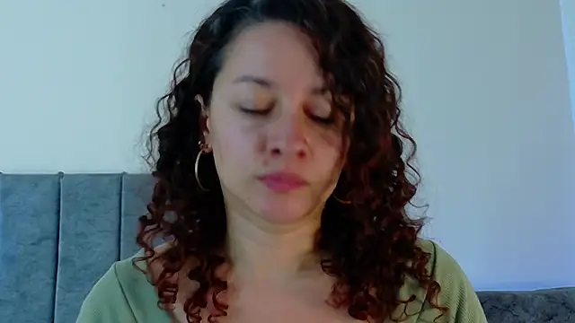 Snapshot of ArtesanaMK chatting on November 2, 6:21 pm ArtesanaMK online show from November 2, 6:21 pm