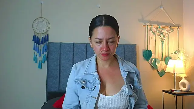 Snapshot of ArtesanaMK chatting on November 19, 10:26 am ArtesanaMK online show from November 19, 10:26 am