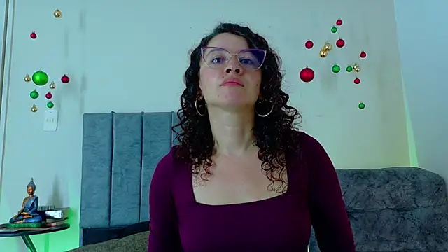 Snapshot of ArtesanaMK chatting on November 21, 6:39 pm ArtesanaMK online show from November 21, 6:39 pm