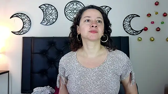 Snapshot of ArtesanaMK chatting on November 23, 11:21 am ArtesanaMK online show from November 23, 11:21 am