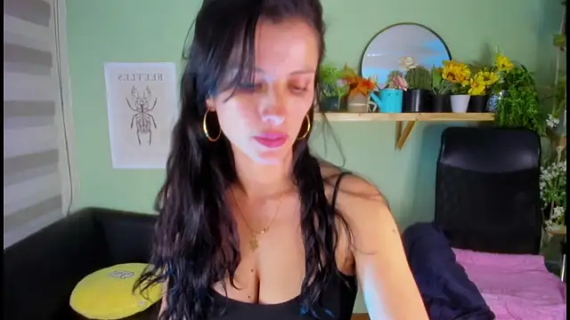 Aliiz 01 online show from December 24, 3:05 am