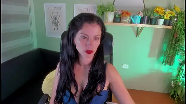 Aliiz 01 online show from January 23, 11:36 pm