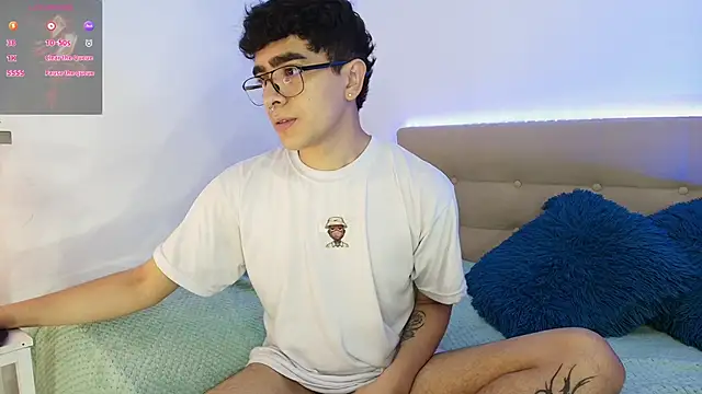 Snapshot of _nickconnor01 chatting on November 24, 8:19 pm nickconnor01 online show from November 24, 8:19 pm