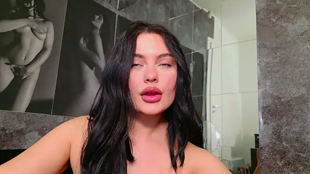 celia chanel online show from February 3, 9:30 am