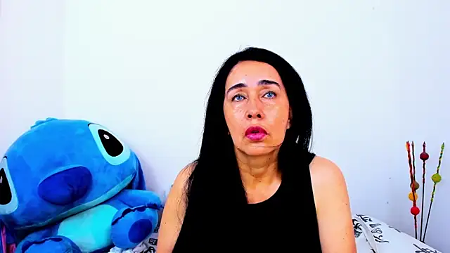 HorniestMilf online show from May 30, 7:33 pm