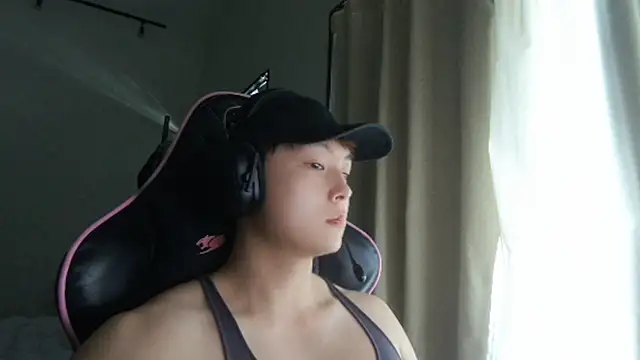 Tkcqcc online show from December 21, 4:41 am