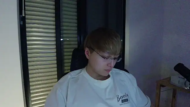 Tkcqcc online show from February 27, 3:59 pm