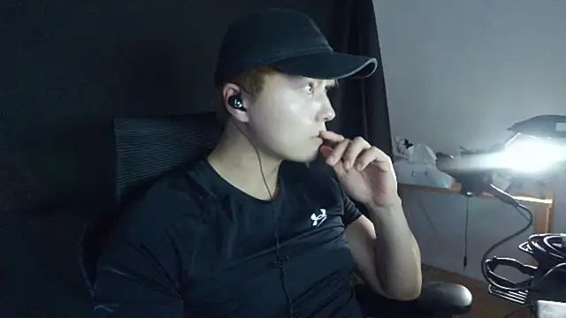 Tkcqcc online show from March 19, 2:46 pm