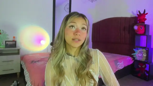 Snapshot of alisson_zafiro_ chatting on December 15, 9:13 am alisson zafiro online show from December 15, 9:13 am