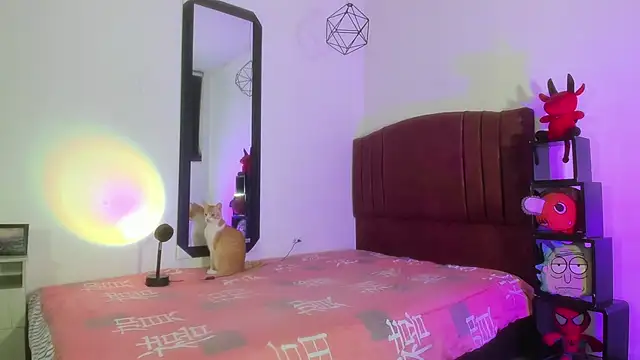 Snapshot of alisson_zafiro_ chatting on December 18, 9:14 am alisson zafiro online show from December 18, 9:14 am