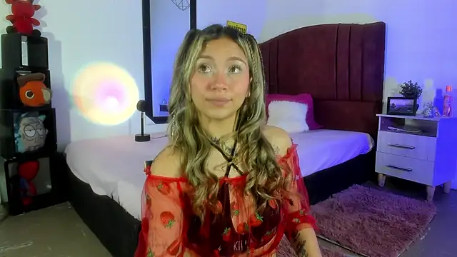 Snapshot of alisson_zafiro_ chatting on January 7, 9:07 am alisson zafiro online show from January 7, 9:07 am