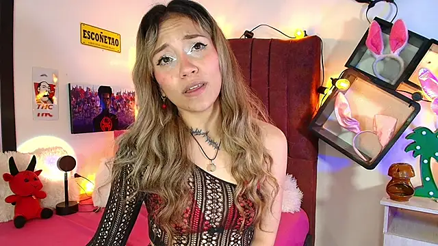 Snapshot of alisson_zafiro_ chatting on March 15, 6:14 am alisson zafiro online show from March 15, 6:14 am