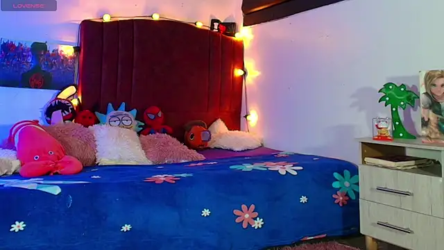 Snapshot of alisson_zafiro_ chatting on September 19, 3:19 am alisson zafiro online show from September 19, 3:19 am