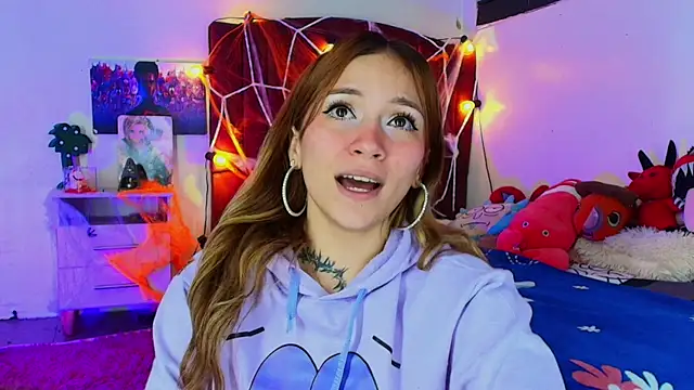 Snapshot of alisson_zafiro_ chatting on October 22, 3:18 am alisson zafiro online show from October 22, 3:18 am