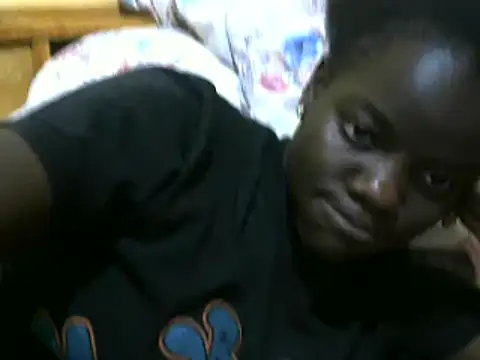 Snapshot of Sweet_chico2 chatting on December 1, 9:15 pm Sweet chico2 online show from December 1, 9:15 pm