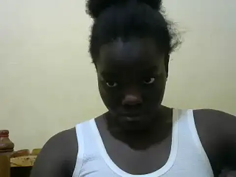 Snapshot of Sweet_chico2 chatting on December 10, 2:50 pm Sweet chico2 online show from December 10, 2:50 pm