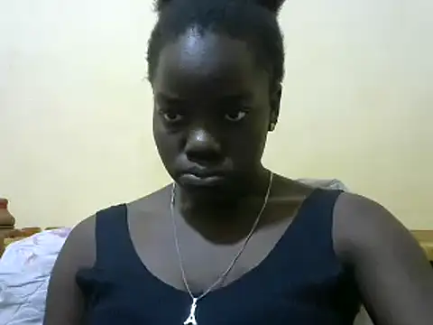 Snapshot of Sweet_chico2 chatting on December 17, 6:20 pm Sweet chico2 online show from December 17, 6:20 pm