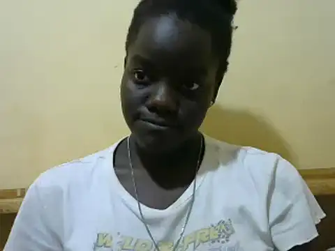 Snapshot of Sweet_chico2 chatting on December 22, 11:20 pm Sweet chico2 online show from December 22, 11:20 pm