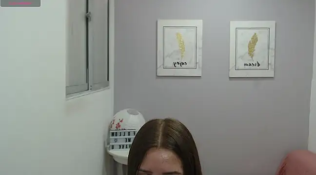 Snapshot of valerie_diaz1 chatting on December 17, 4:11 pm valerie diaz1 online show from December 17, 4:11 pm