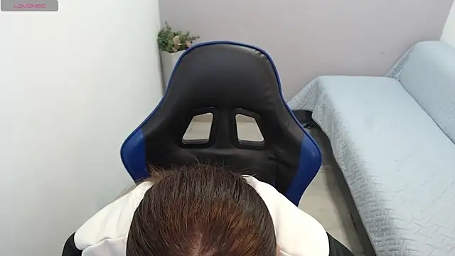 Snapshot of valerie_diaz1 chatting on September 22, 1:24 pm valerie diaz1 online show from September 22, 1:24 pm