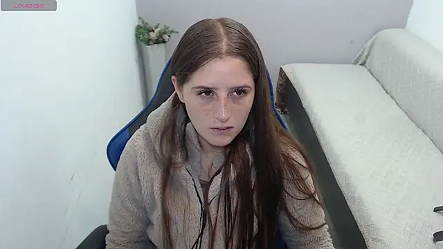 Snapshot of valerie_diaz1 chatting on October 30, 1:23 pm valerie diaz1 online show from October 30, 1:23 pm