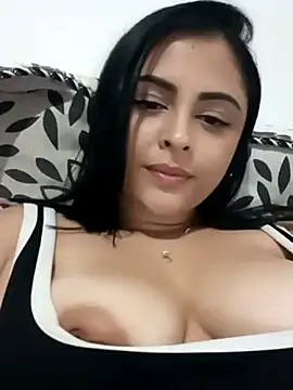 Snapshot of MelannyBell chatting on March 5, 9:15 pm MelannyBell online show from March 5, 9:15 pm