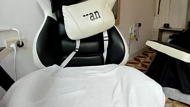 Valerioe online show from September 25, 1:59 pm