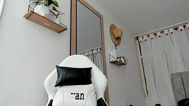 Valerioe online show from September 28, 2:22 pm