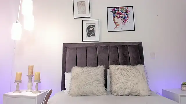 Snapshot of helen_mooree chatting on March 21, 4:40 pm helen mooree online show from March 21, 4:40 pm