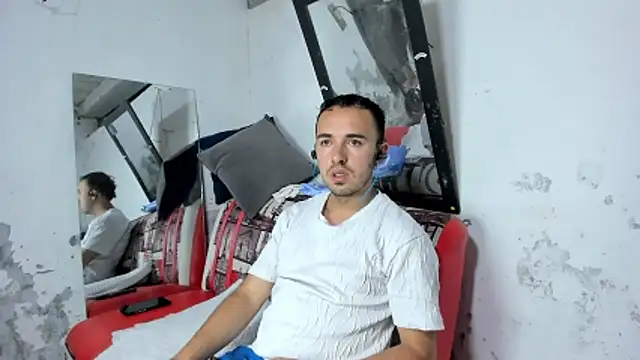 Snapshot of big-dicktop23 chatting on November 9, 7:23 pm big-dicktop23 online show from November 9, 7:23 pm