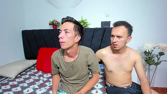 Snapshot of big-dicktop23 chatting on November 16, 6:46 pm big-dicktop23 online show from November 16, 6:46 pm