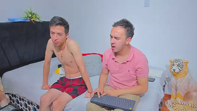 Snapshot of big-dicktop23 chatting on November 23, 11:37 pm big-dicktop23 online show from November 23, 11:37 pm