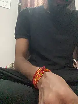 Snapshot of yourluckyfuckboy chatting on December 15, 9:57 am yourluckyfuckboy online show from December 15, 9:57 am