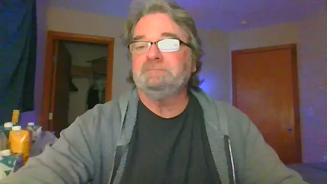 Snapshot of Doherty10 chatting on December 5, 9:18 am Doherty10 online show from December 5, 9:18 am