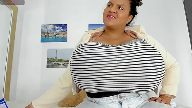 Snapshot of bigmom69_ chatting on September 14, 12:59 pm bigmom69 online show from September 14, 12:59 pm