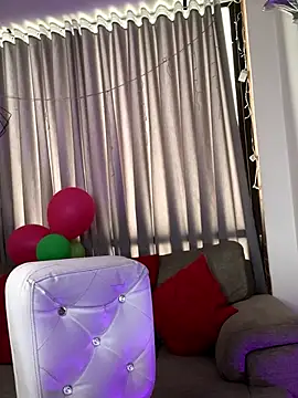 Snapshot of lia_huan chatting on January 20, 5:06 pm lia huan online show from January 20, 5:06 pm