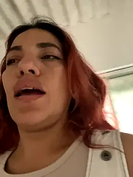 Snapshot of lia_huan chatting on October 3, 12:13 pm lia huan online show from October 3, 12:13 pm